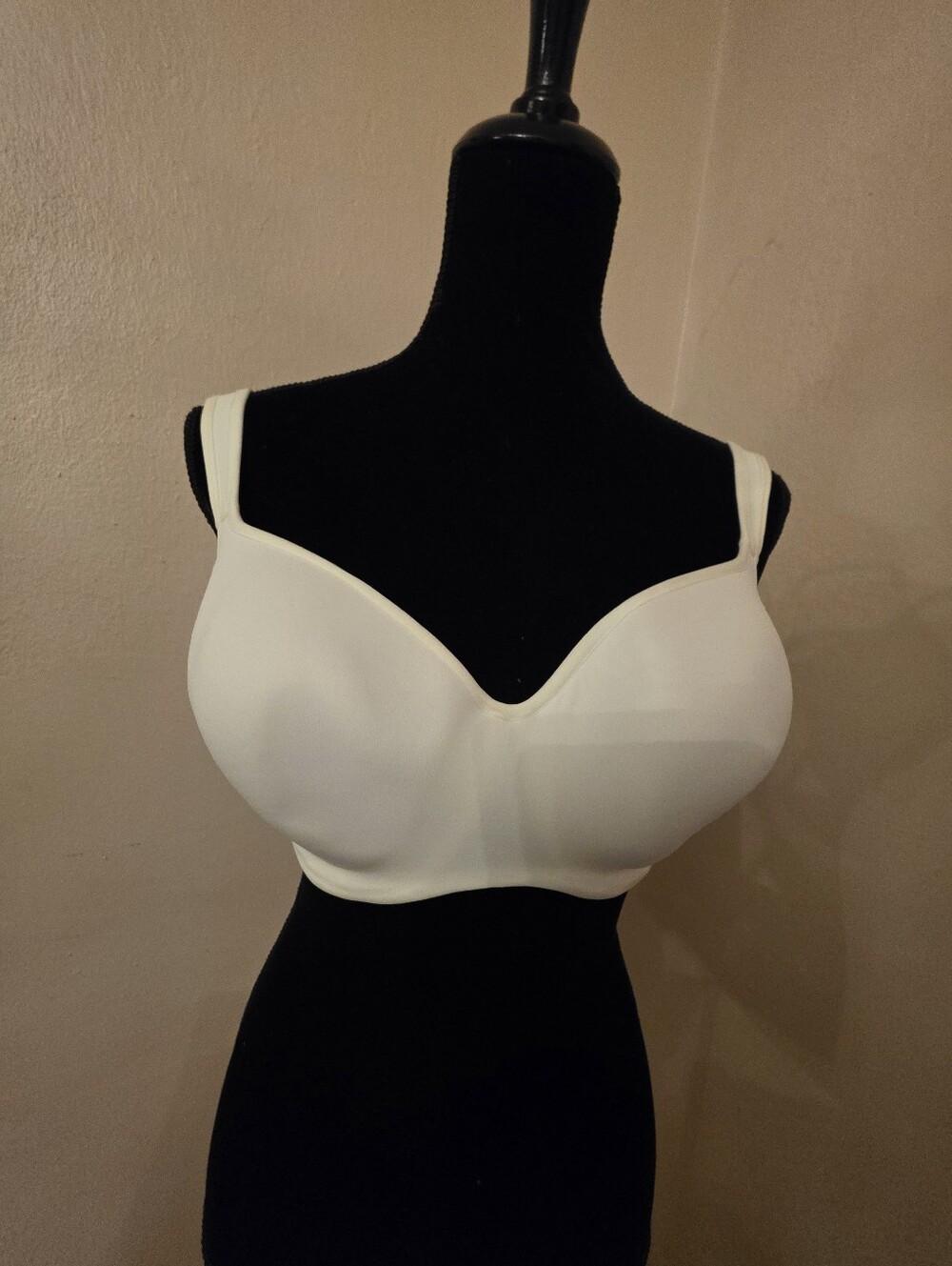 Lane Bryant Cacique Seamless White T-Shirt Bra - Smooth Support